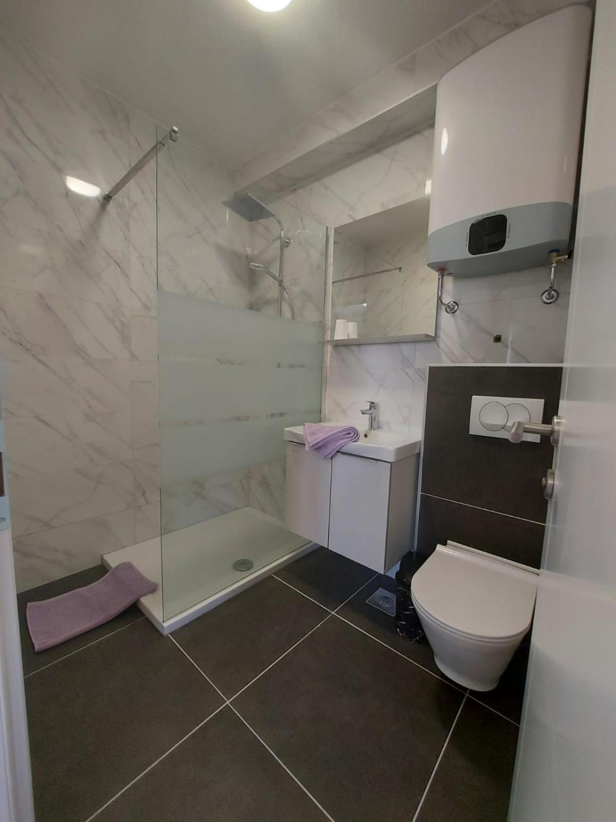 Apartmani Neva Makarska Exterior foto